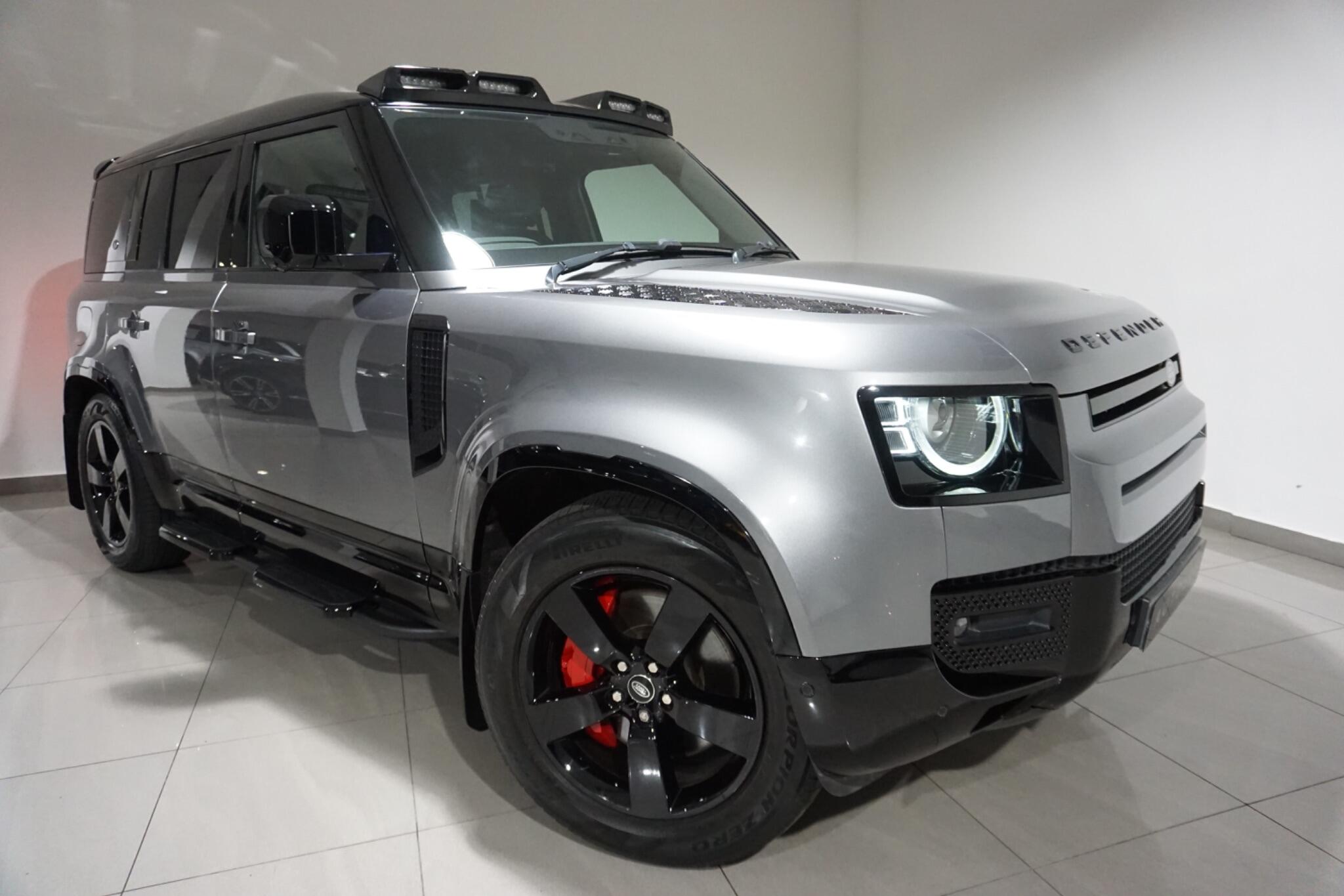 Land Rover Defender 110 3.0 D250 MHEV X-Dynamic SE SUV 5dr Diesel Auto 4WD Euro 6 (s/s) (250 ps)